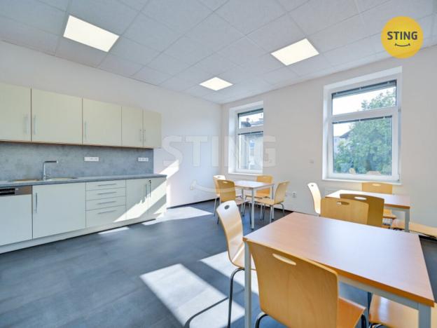 Pronájem kanceláře, Olomouc, Dr. Milady Horákové, 177 m2