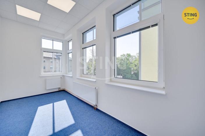 Pronájem kanceláře, Olomouc, Dr. Milady Horákové, 177 m2