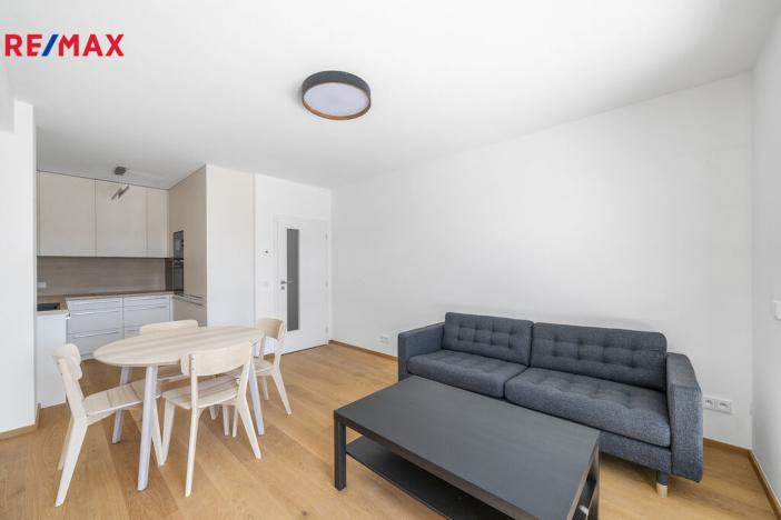 Pronájem bytu 2+kk, Hradec Králové - Pražské Předměstí, Gočárova třída, 48 m2