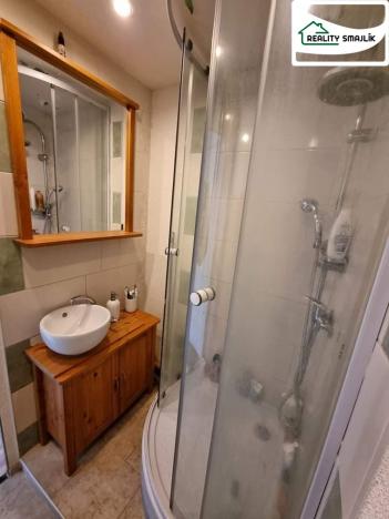 Prodej bytu 1+1, Cheb, Lomená, 35 m2