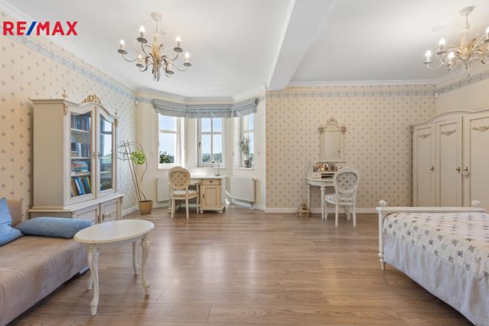 Prodej rodinného domu, Karlovy Vary, Tyršova, 321 m2