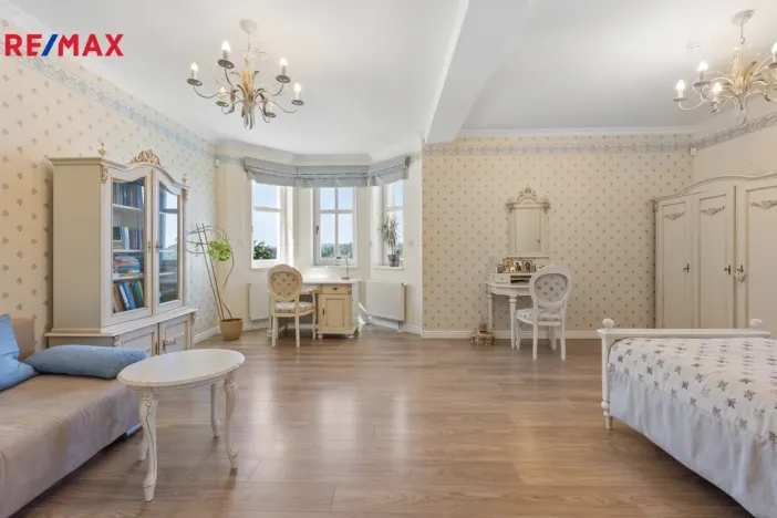 Prodej rodinného domu, Karlovy Vary, Tyršova, 321 m2