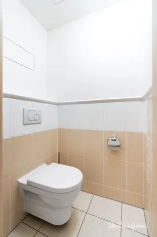 Pronájem bytu 2+kk, Praha - Háje, Stříbrského, 59 m2