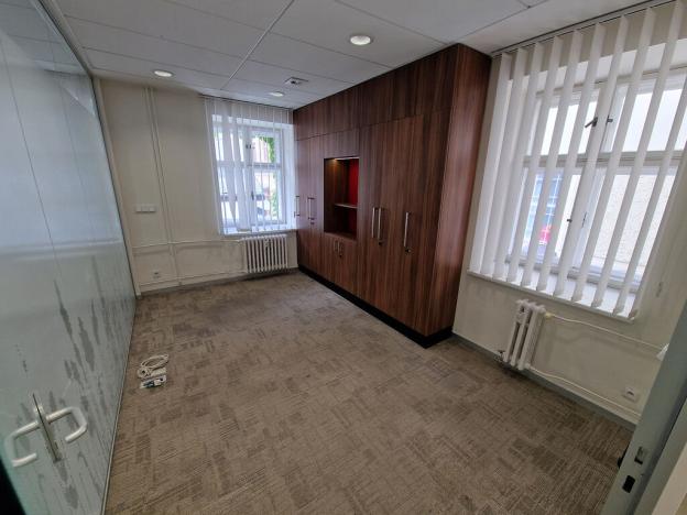 Pronájem obchodního prostoru, Příbor, náměstí Sigmunda Freuda, 153 m2