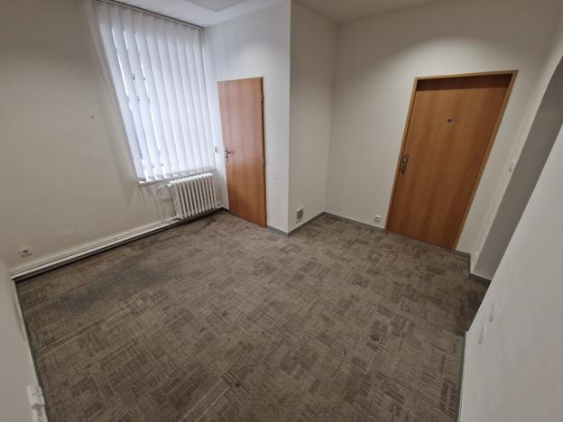 Pronájem obchodního prostoru, Příbor, náměstí Sigmunda Freuda, 153 m2