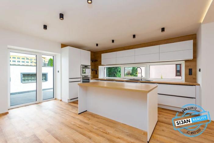 Prodej rodinného domu, Ostrava, U Lesa, 235 m2