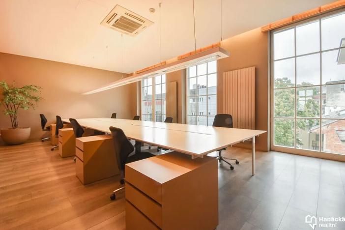 Pronájem kanceláře, Olomouc, tř. Svobody, 420 m2