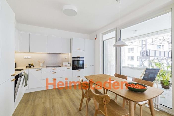 Pronájem bytu 3+kk, Praha - Holešovice, U Pergamenky, 88 m2