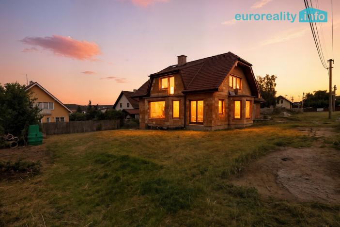 Prodej rodinného domu, Broumy, Školní, 247 m2