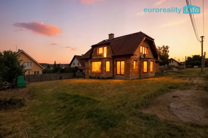 Prodej rodinného domu, Broumy, Školní, 247 m2