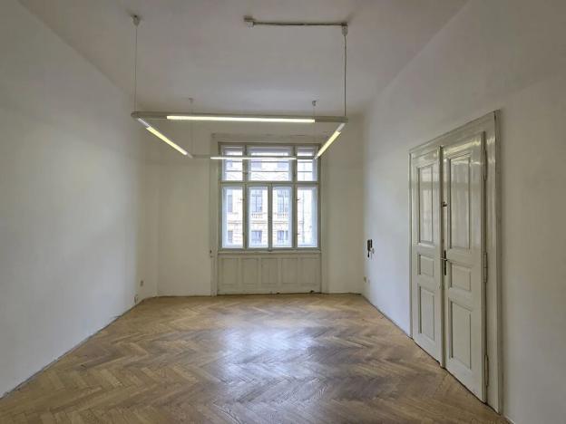 Pronájem kanceláře, Hradec Králové, Gočárova třída, 24 m2