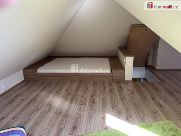 Prodej rodinného domu, Branky, 848 m2