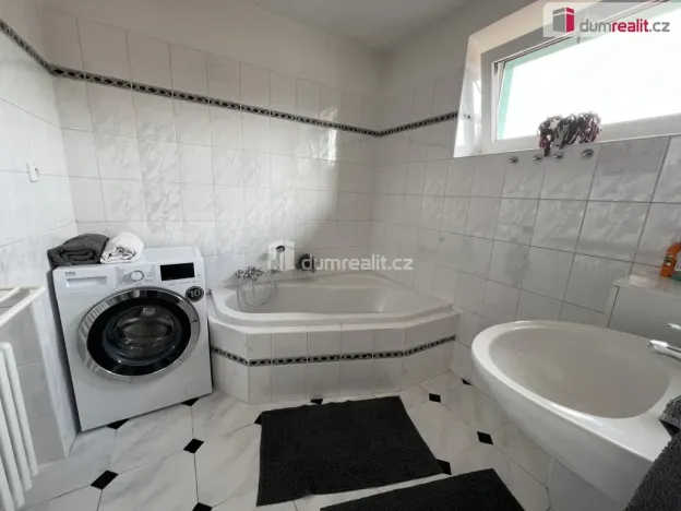 Prodej rodinného domu, Branky, 848 m2