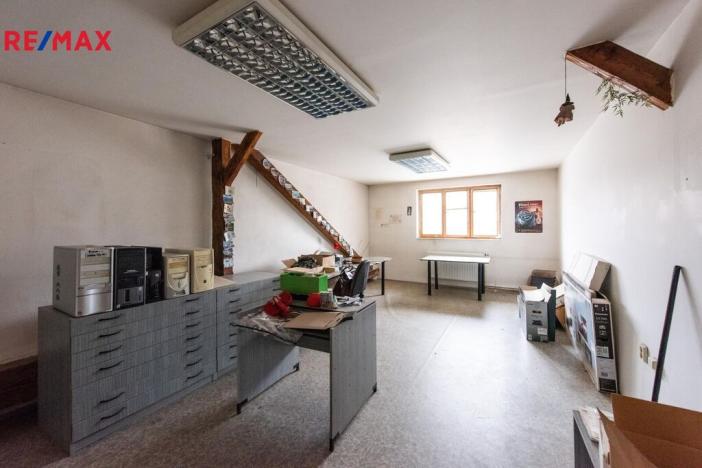 Prodej skladu, Brno - Maloměřice, Karlova, 1000 m2