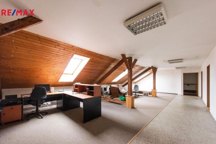 Prodej skladu, Brno - Maloměřice, Karlova, 1000 m2