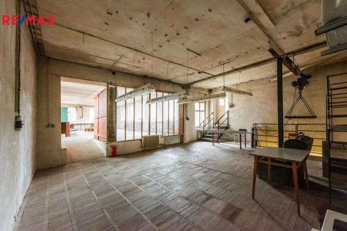 Prodej skladu, Brno - Maloměřice, Karlova, 1000 m2