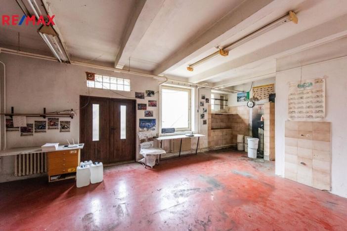 Prodej skladu, Brno - Maloměřice, Karlova, 1000 m2