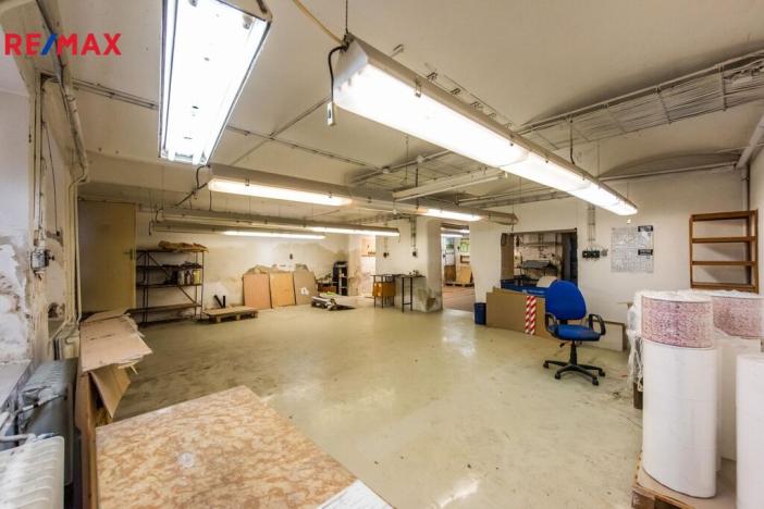 Prodej skladu, Brno - Maloměřice, Karlova, 1000 m2