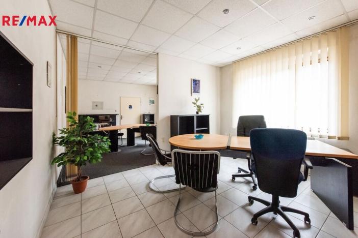 Prodej skladu, Brno - Maloměřice, Karlova, 1000 m2