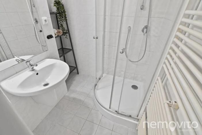 Prodej bytu 3+1, Praha - Kobylisy, Střelničná, 75 m2