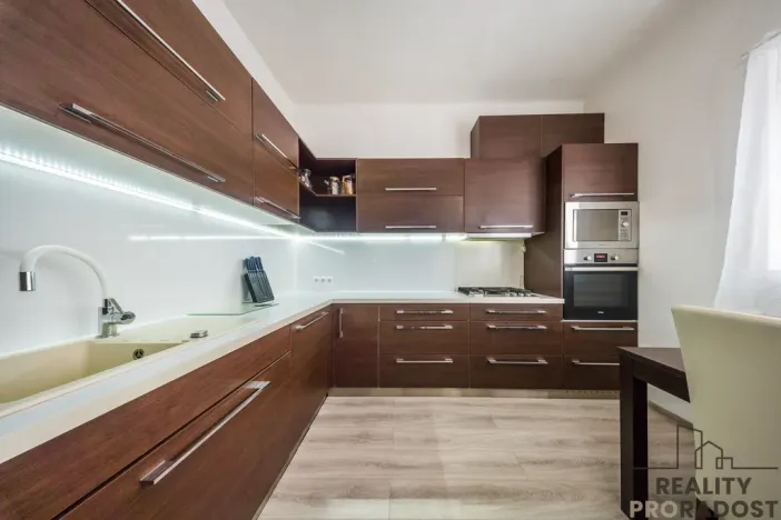 Prodej vícegeneračního domu, Hodonín, Komenského, 242 m2