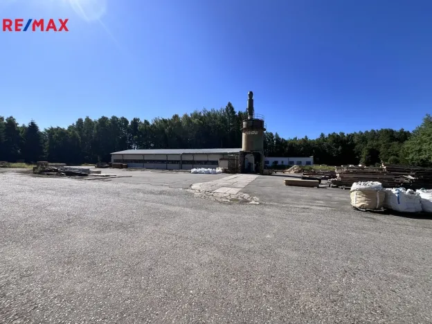 Pronájem výrobních prostor, Olešná, 1100 m2