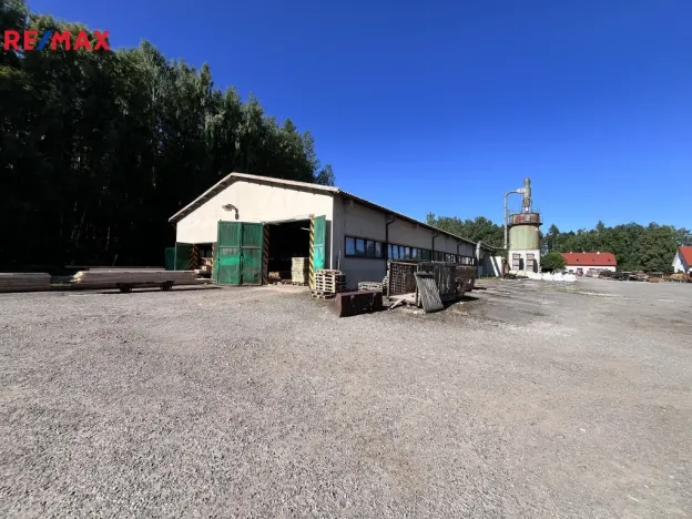 Pronájem výrobních prostor, Olešná, 1100 m2