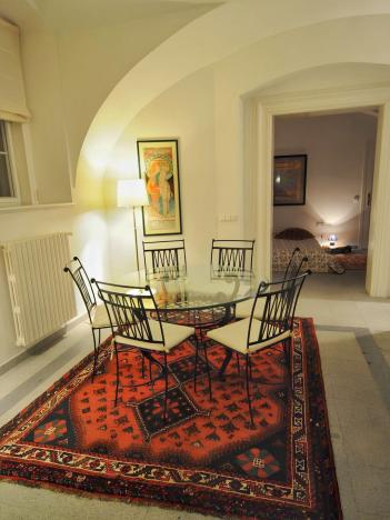 Pronájem bytu 2+1, Praha - Malá Strana, Vlašská, 94 m2