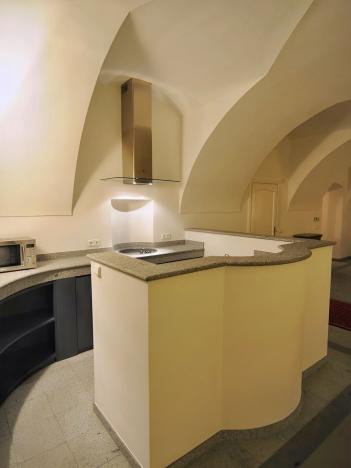 Pronájem bytu 2+1, Praha - Malá Strana, Vlašská, 94 m2