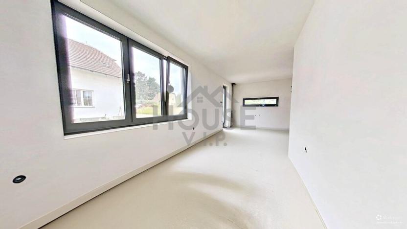 Prodej bytu 3+kk, Praha - Újezd nad Lesy, Lišická, 73 m2