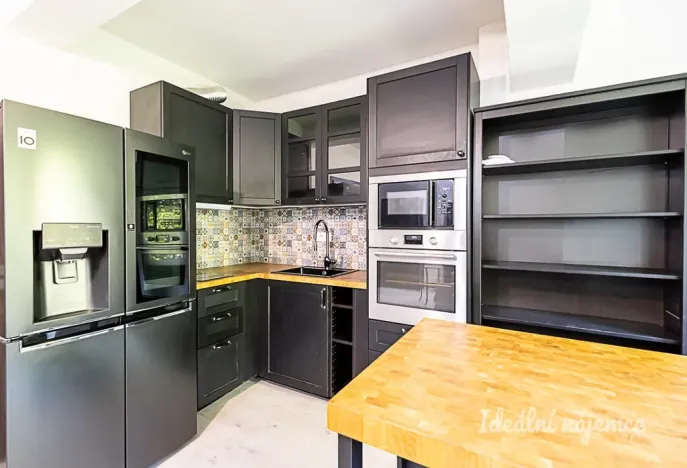 Pronájem bytu 1+kk, Praha - Holešovice, Jankovcova, 32 m2