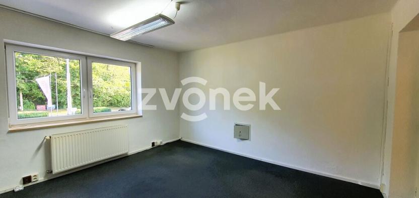 Pronájem kanceláře, Zlín, 90 m2