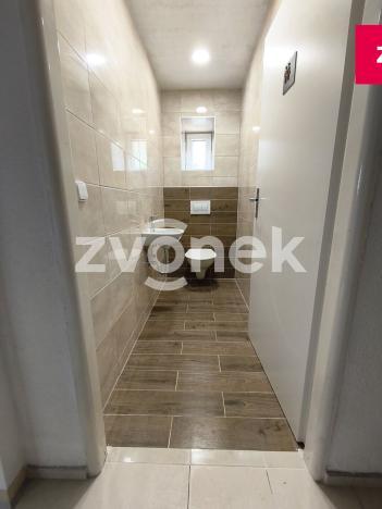 Pronájem kanceláře, Zlín, 90 m2