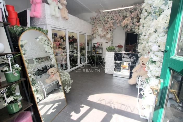 Pronájem obchodního prostoru, Praha, Kodaňská, 70 m2
