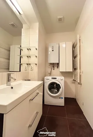 Prodej bytu 1+kk, Praha - Vršovice, Krymská, 33 m2