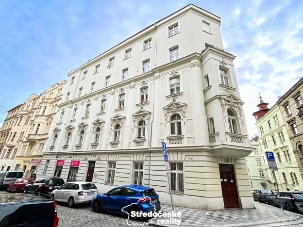 Prodej bytu 1+kk, Praha - Vršovice, Krymská, 33 m2