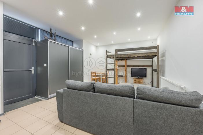 Prodej obchodního prostoru, Kladno - Švermov, Svojsíkova, 45 m2