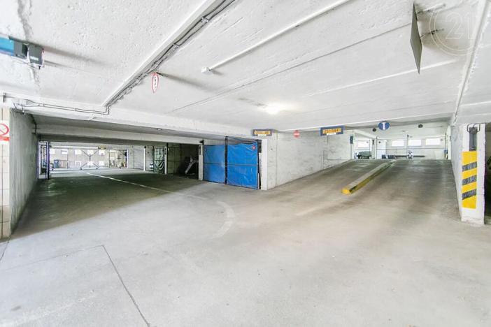 Pronájem garážového stání, Plzeň, Tomanova, 12 m2