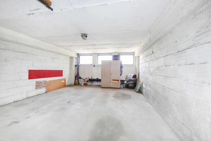 Pronájem garážového stání, Plzeň, Tomanova, 12 m2