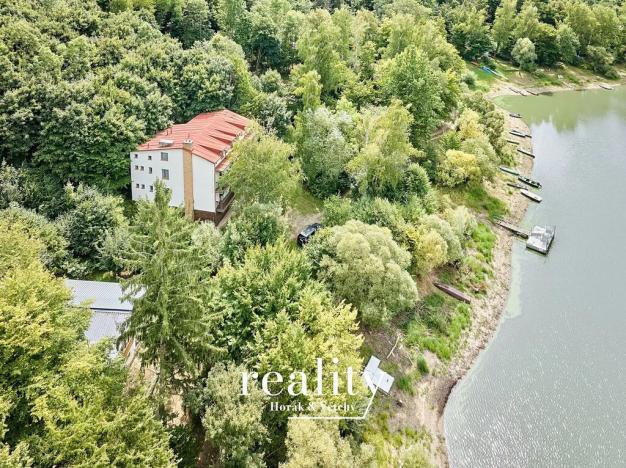 Prodej chaty, Bítov, 300 m2