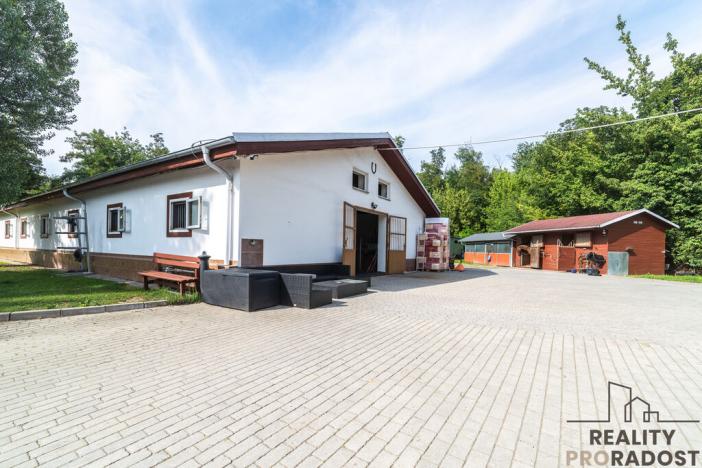 Prodej komerční nemovitosti, Brno - Holásky, Písníky, 2728 m2