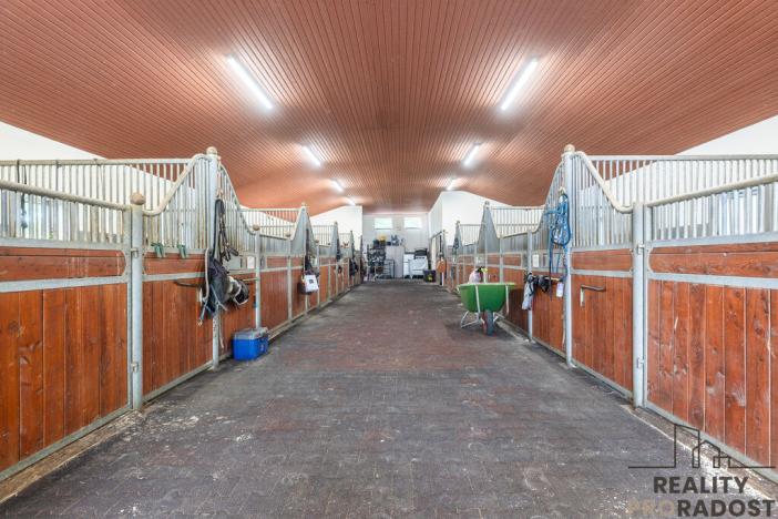 Prodej komerční nemovitosti, Brno - Holásky, Písníky, 2728 m2