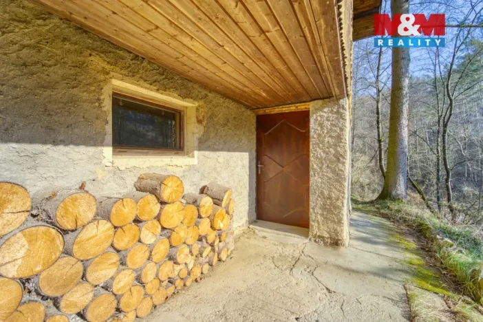 Prodej chaty, Čerňovice, 70 m2