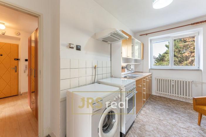 Prodej bytu 2+1, Brno, Spojovací, 50 m2