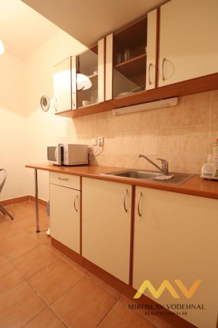 Pronájem kanceláře, Hradec Králové - Slezské Předměstí, Bieblova, 35 m2