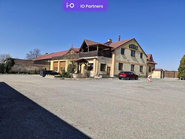 Prodej výrobních prostor, Břeclav, Široký dvůr, 12400 m2