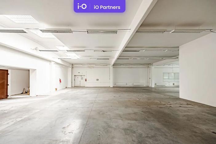 Pronájem výrobních prostor, Nymburk, U Početky, 2000 m2