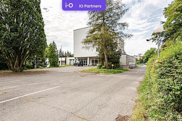 Pronájem kanceláře, Nymburk, U Početky, 1000 m2