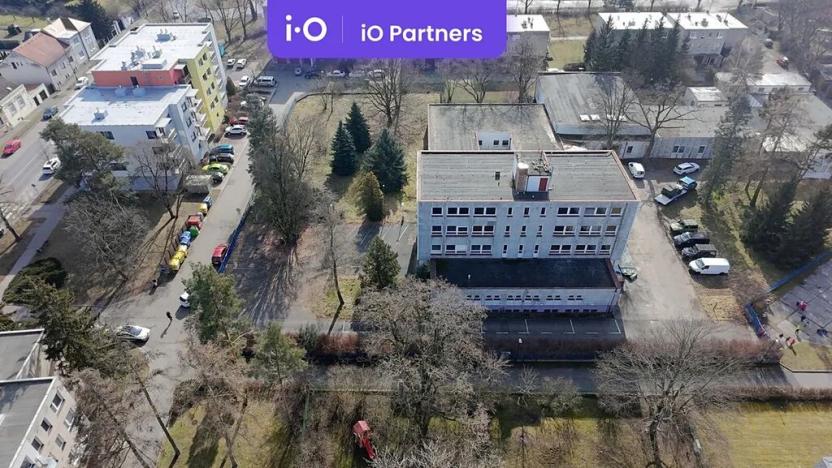 Pronájem kanceláře, Nymburk, U Početky, 1000 m2