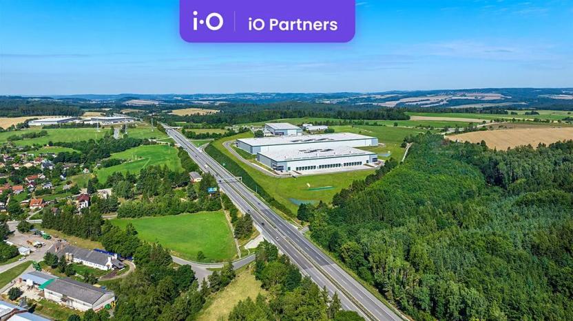 Pronájem skladu, Ostředek, 20570 m2